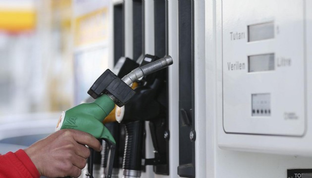 Petrolde Mart'tan bu yana bir ilk