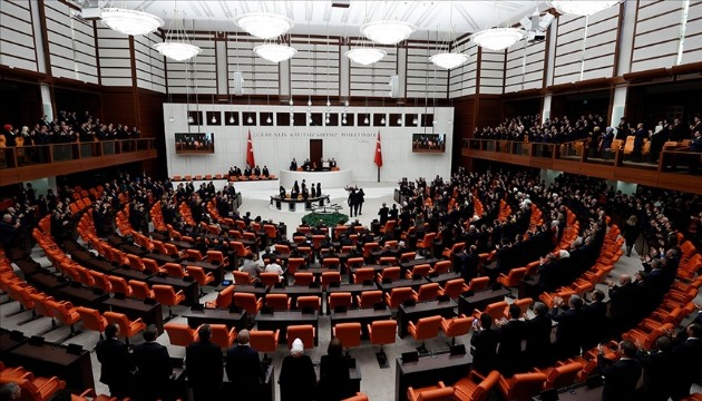 TBMM'de yoğun mesai sürüyor