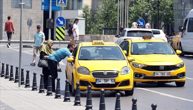 Fazla ücret alan taksicilerin ruhsatı iptal