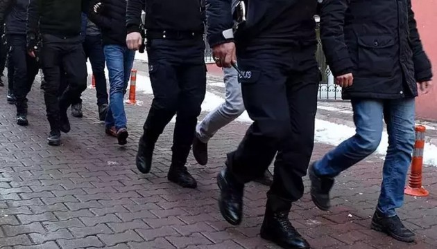 30 ilde FETÖ'ye operasyon