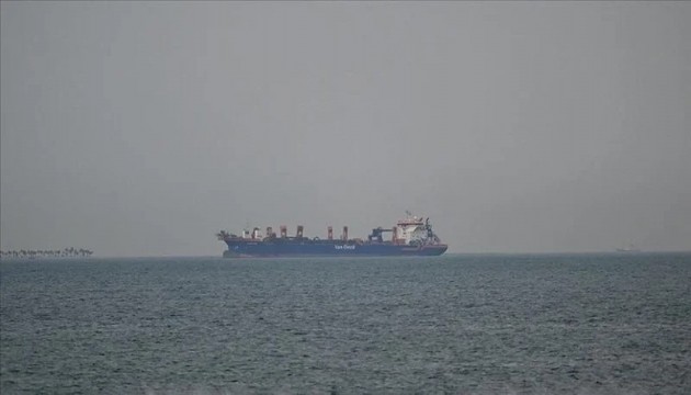 İran gemileri abluka bölgesini geçti