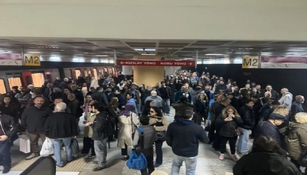 Ankara'da metro arızası! Vatandaşlar isyan etti