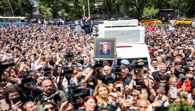Özgür Özel: Önce kurultay sonra iktidar!