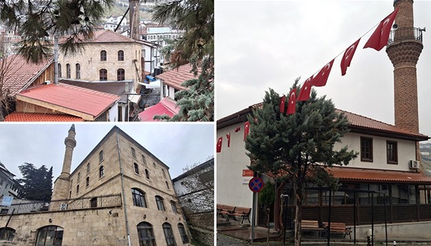 Tarihi camiler zamana direniyor