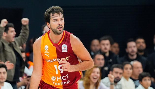 Galatasaray'dan sözleşme hamlesi