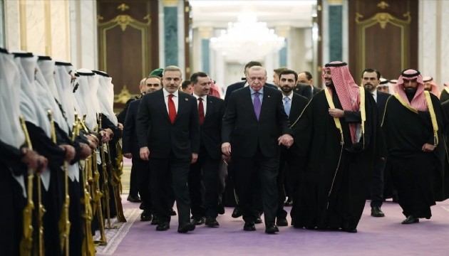 Cumhurbaşkanı Erdoğan Suudi basınına konuştu: 'Kolaylaştırıcı bir rol üstlenmeye hazırız'