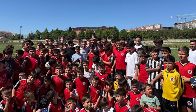 Cengiz Ünder gençlerle buluştu