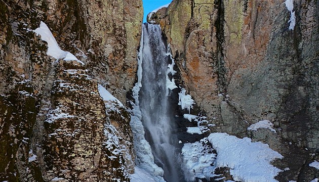 Canlanan Çır Şelalesi görüntülendi