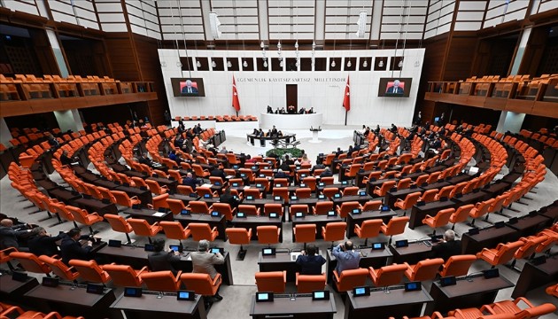 TBMM'de yoğun mesai sürüyor
