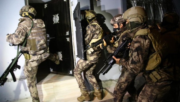 81 ilde düğmeye basıldı! FETÖ'ye darbe