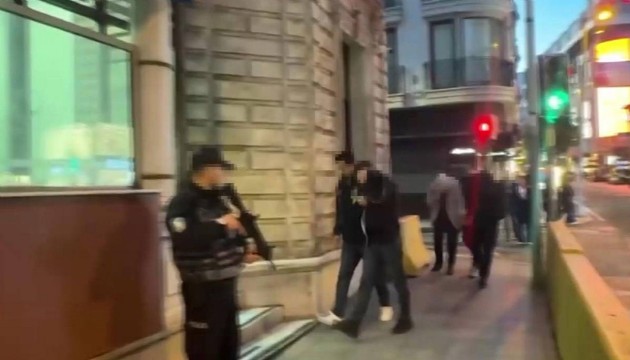 'MİT görevlisiyiz' diyip psikoloğu 10 milyon lira dolandırdılar!