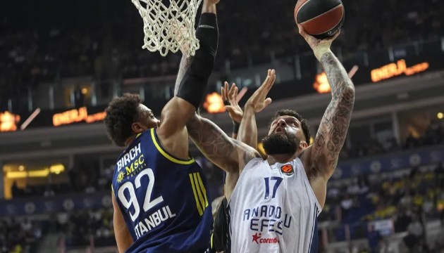 EuroLeague’deki Türk derbisinde kazanan Fenerbahçe