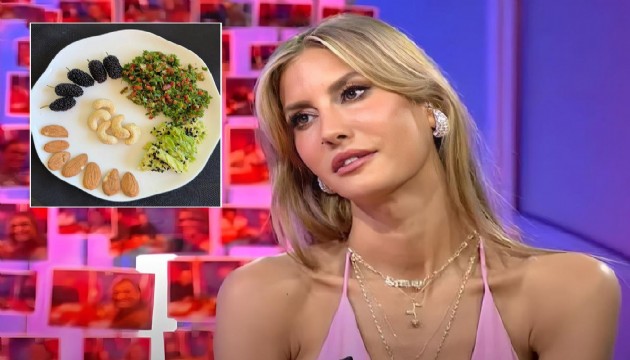 Çağla Şıkel'in gündem olan kahvaltısı!