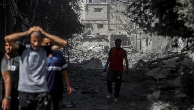 Gazze'de 1 milyon 300 bini aşkın Filistinli yerinden edildi