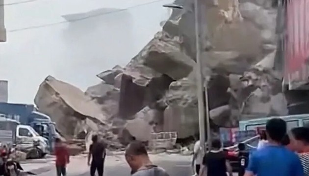 Çin'de heyelan meydana geldi