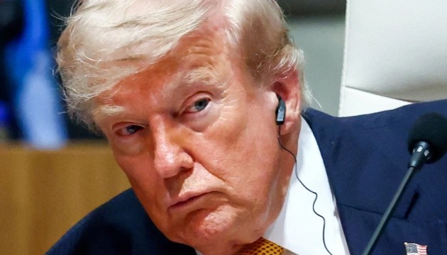 Trump'tan ara seçimler öncesi kritik hamle: Tüm üyeleri görevden aldı