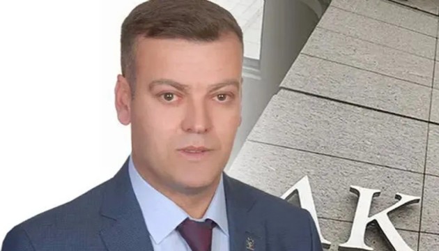 AK Partili başkan istifa etti