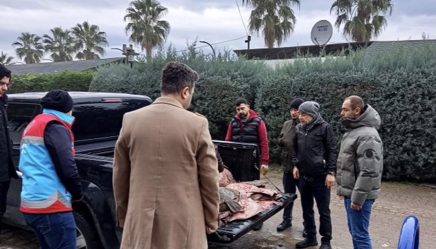 Sinop'ta kaçak avlanan balıklar halka dağıtıldı