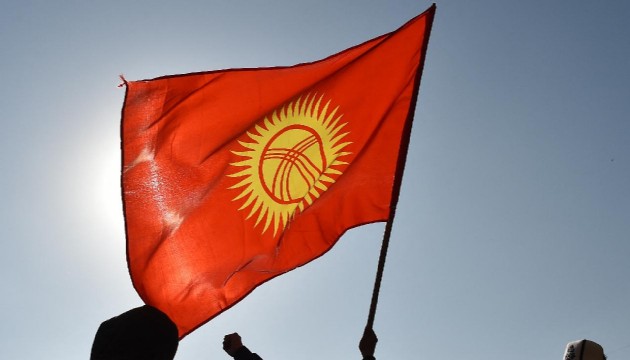 Kırgız alfabesindeki Rusça harflerin çıkarılması önerildi