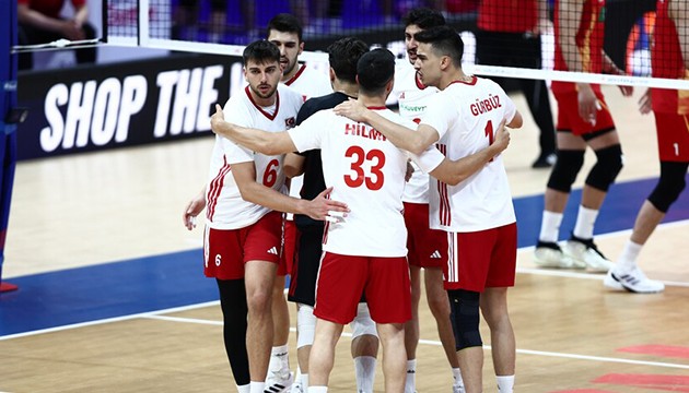 Milliler Arjantin karşısında