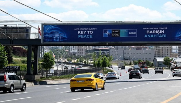 NATO Zirvesi'nde taksiler Türkiye'yi tanıtacak