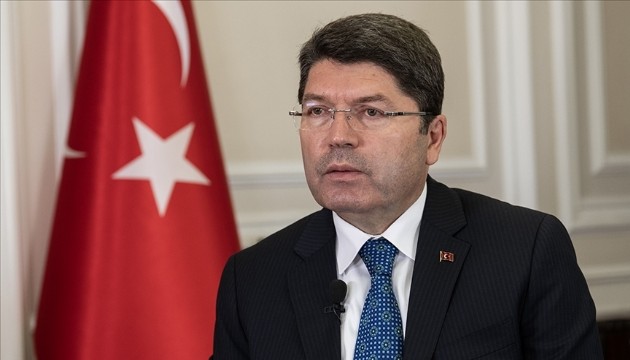 Bakan Tunç'tan anayasa mesajı