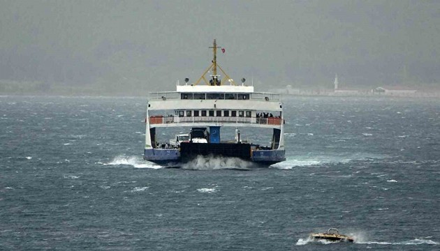 İstanbul’da 'lodos' deniz ulaşımını vurdu