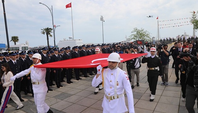 Atatürk'ü temsil eden bayrak Samsun'da