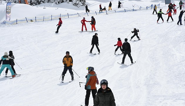 Sarıkamış'ta hafta sonu yoğunluğu