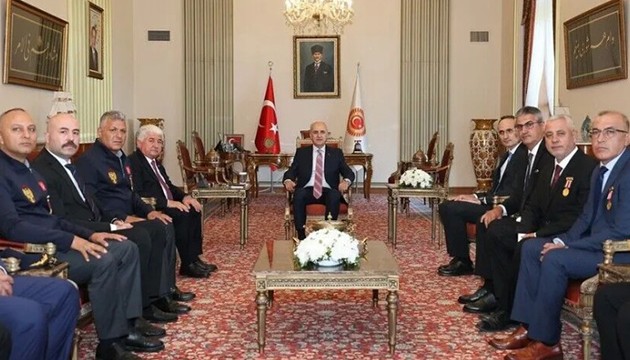 15 Temmuz gazilerine 'Teşekkür Beratı' takdimi
