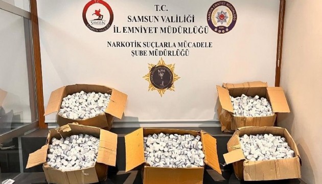 Samsun'da bir evden 230 bin uyuşturucu hap çıktı