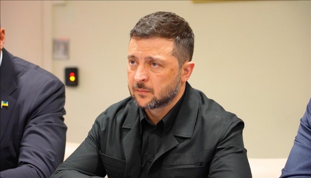 Zelenski: Putin ile görüşmeye hazırım