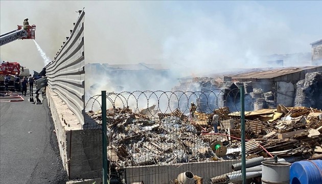 Ankara’da geri dönüşüm fabrikasında yangın!