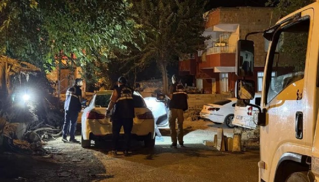 İki grup arasında silahlı kavga