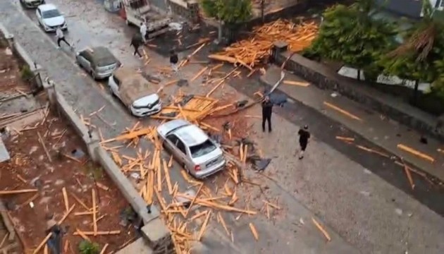 Gaziantep'te evlerde hasar meydana geldi