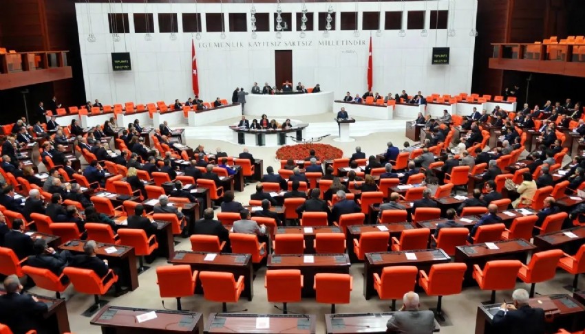 TBMM'de tarihi oylama: 467 milletvekili kabul etti